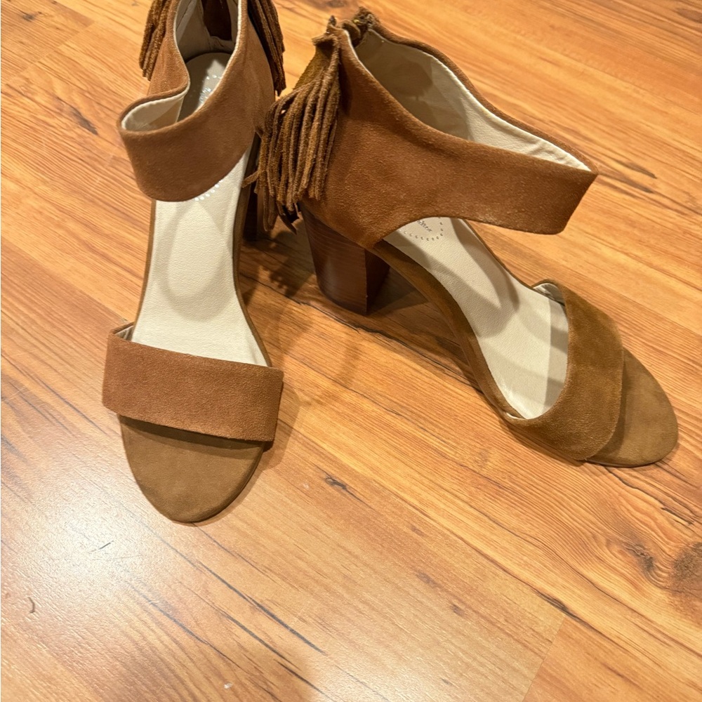 Seychelles Brown Heeled Shoes with Classic Design